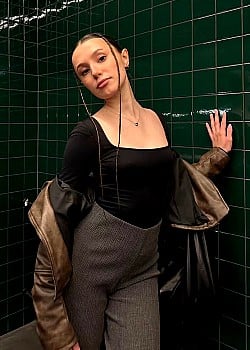 Diiya (singer)